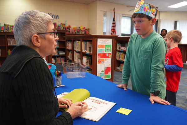 Author,-Lori-Nichols,-Visits-ACS