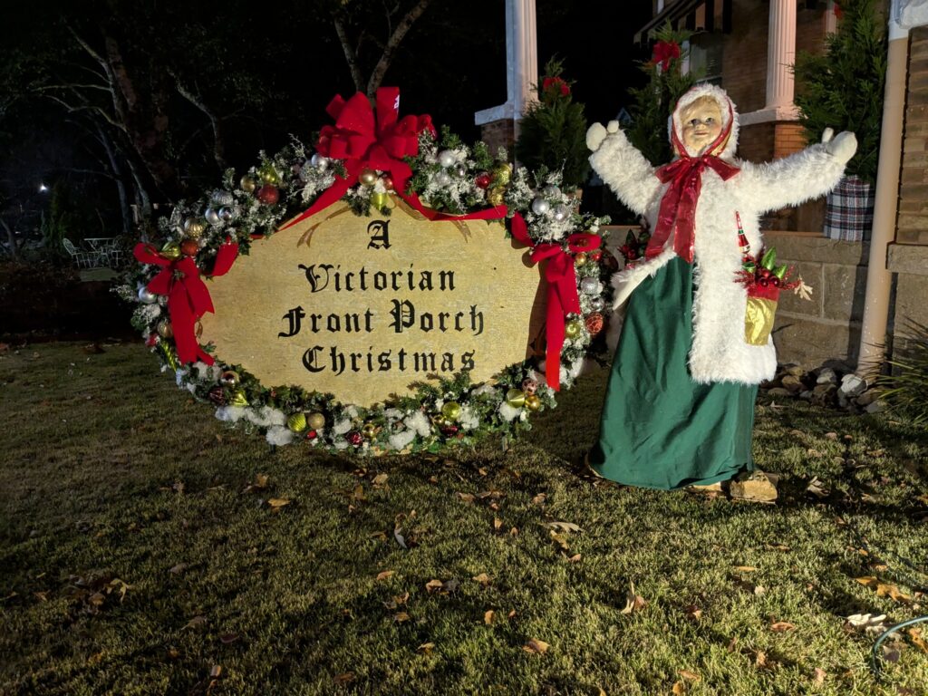 Victorian Front Porch Christmas Tour3
